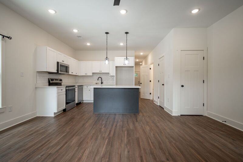 382 N Chase St - Photo 5 of 21