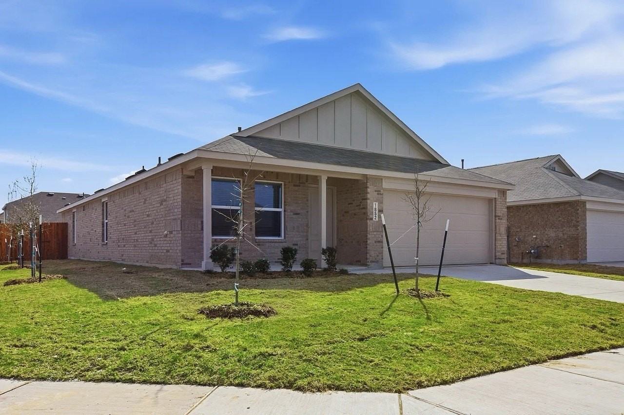 1852 Javelina St
