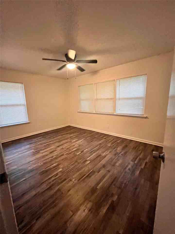 1209 Grinnell St - Photo 5 of 19