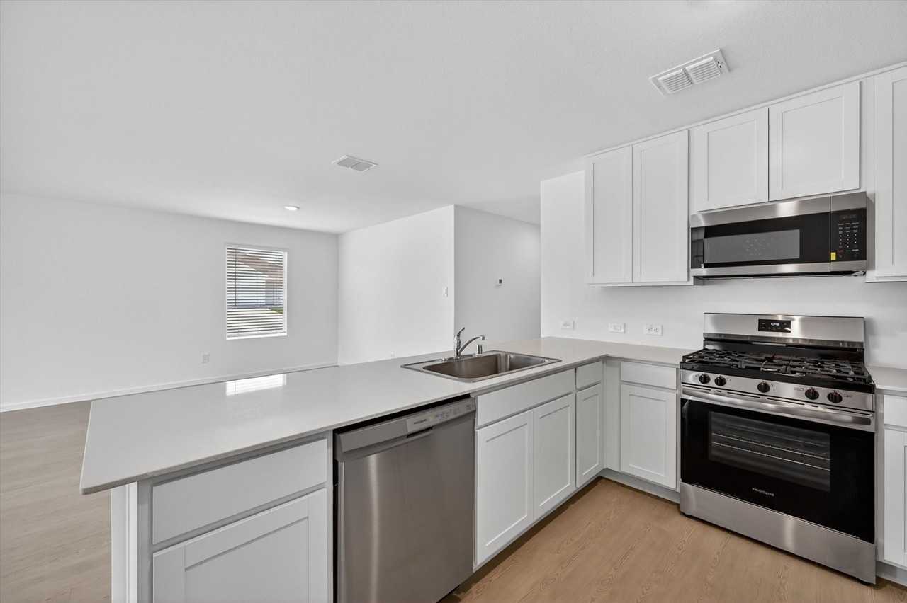 2225 Canteen St - Photo 2 of 35