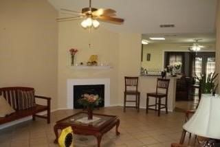 112 E Denton Dr - Photo 4 of 8