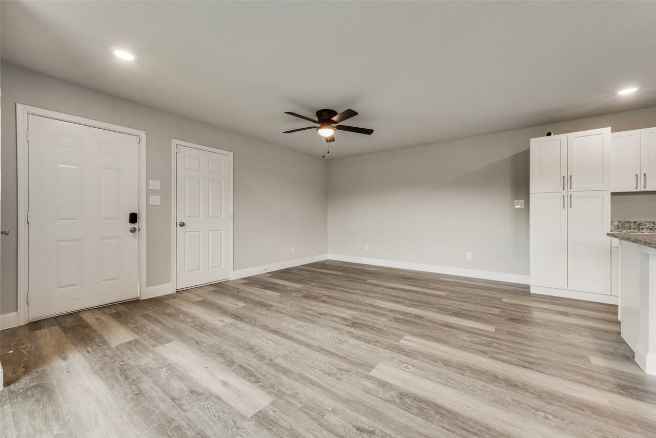 3153 Stag Rd - Photo 3 of 15
