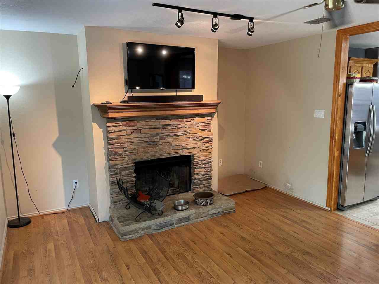 2229 Birch Dr - Photo 4 of 20