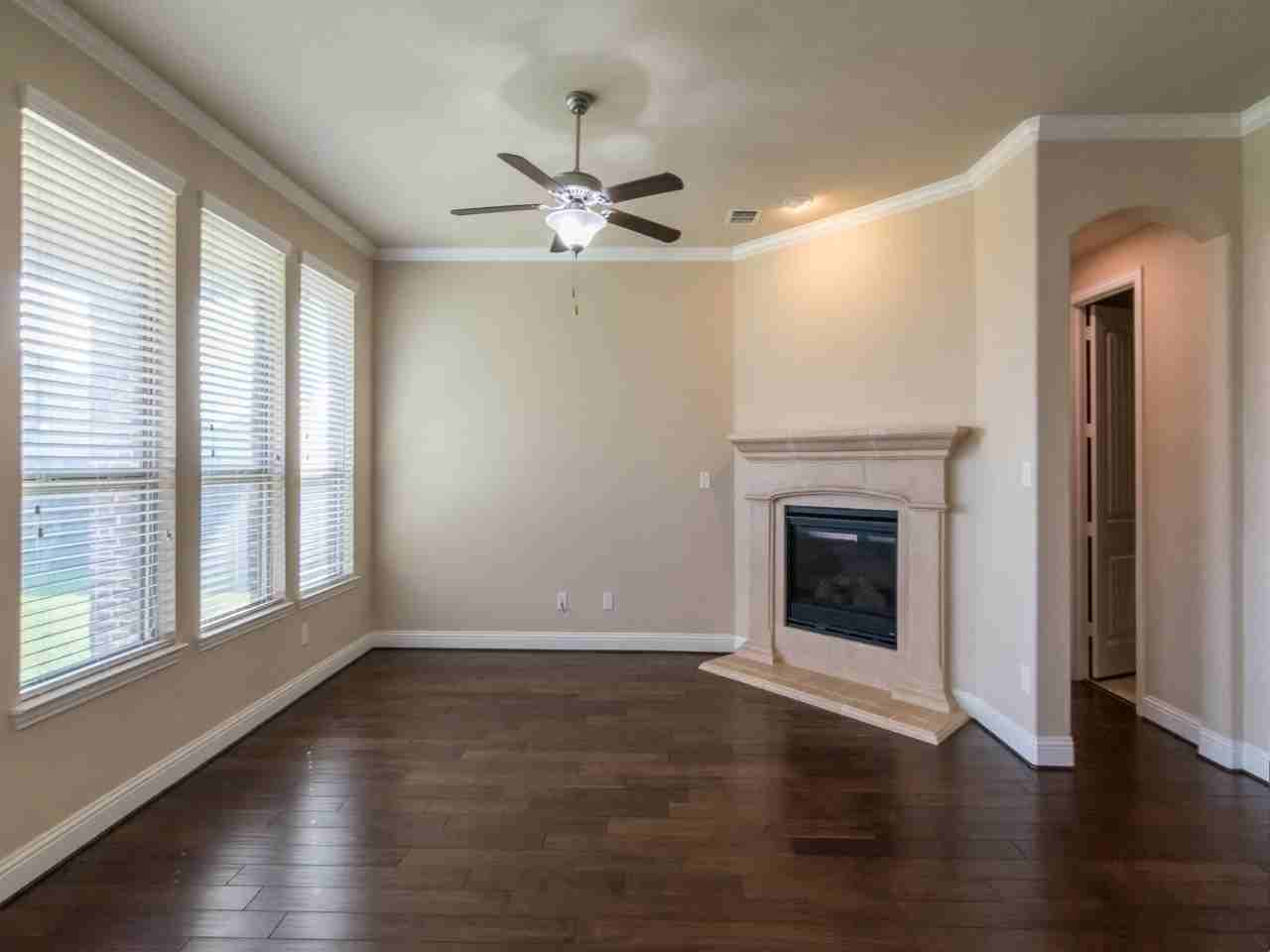 313 Wyndale Ct - Photo 4 of 33