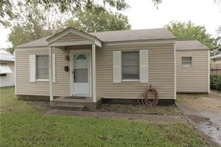 2809 S Hills Ave - Photo 1 of 1