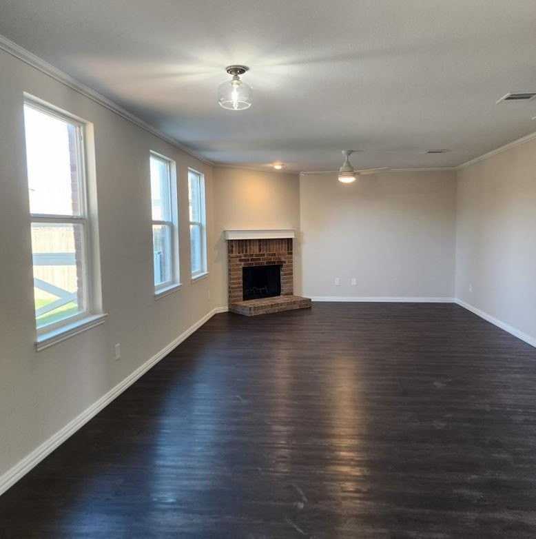 715 Daughters Dr - Photo 3 of 21