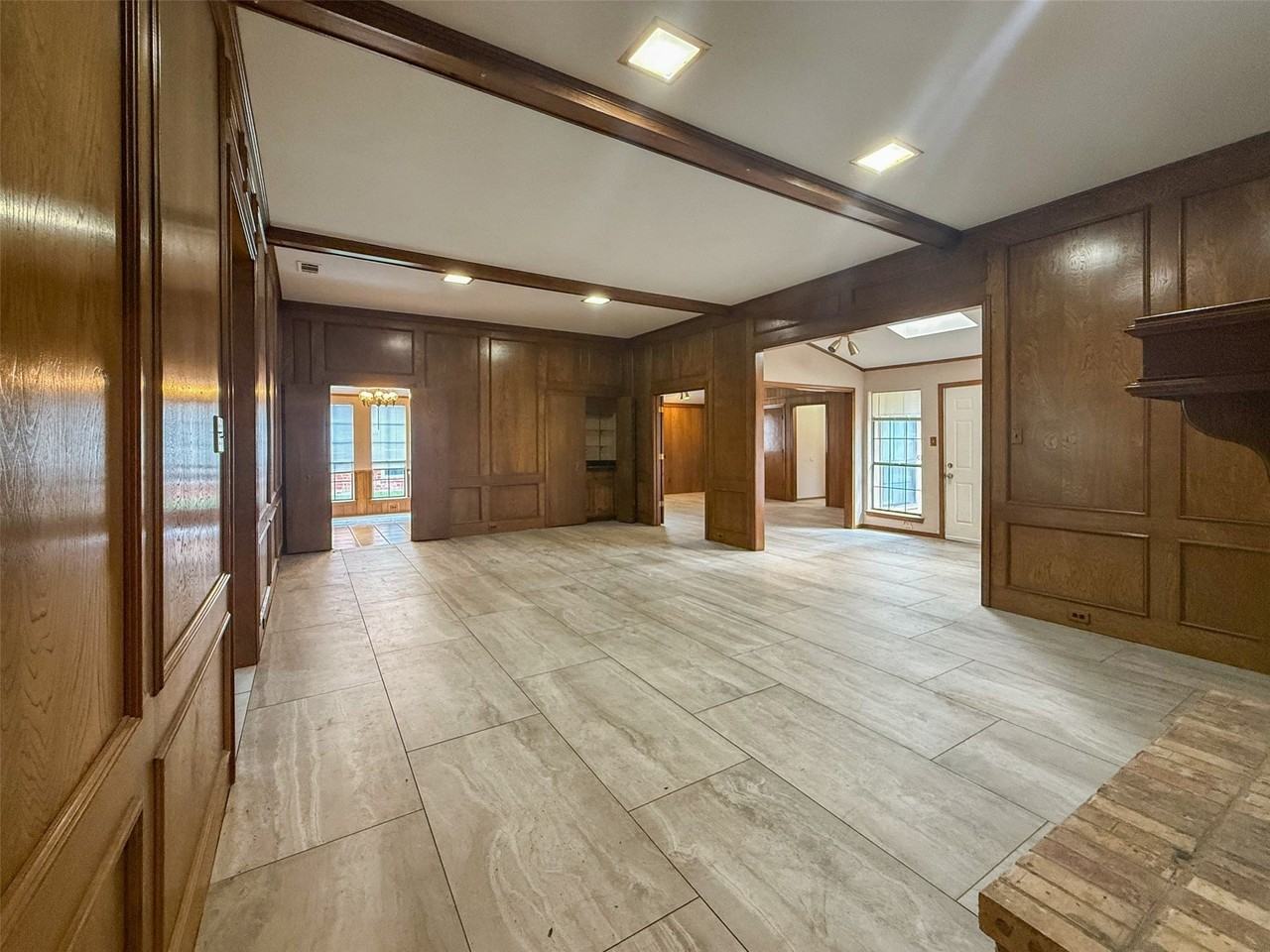 6643 Garlinghouse Ln - Photo 2 of 30
