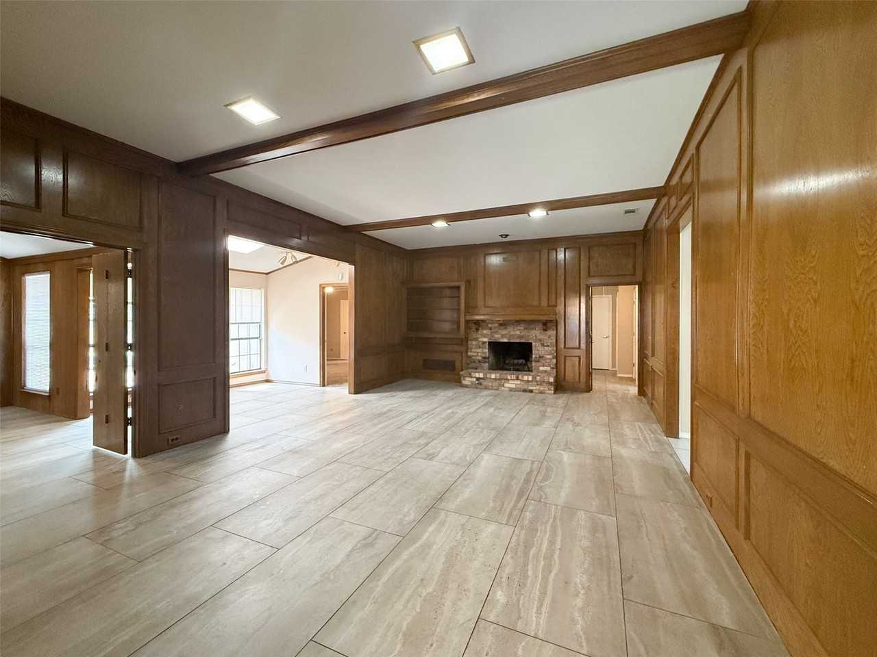 6643 Garlinghouse Ln - Photo 3 of 30