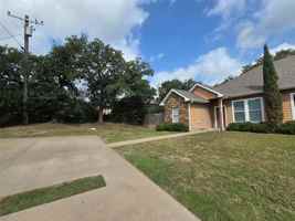featured image of 3712 Mandy Dr #1