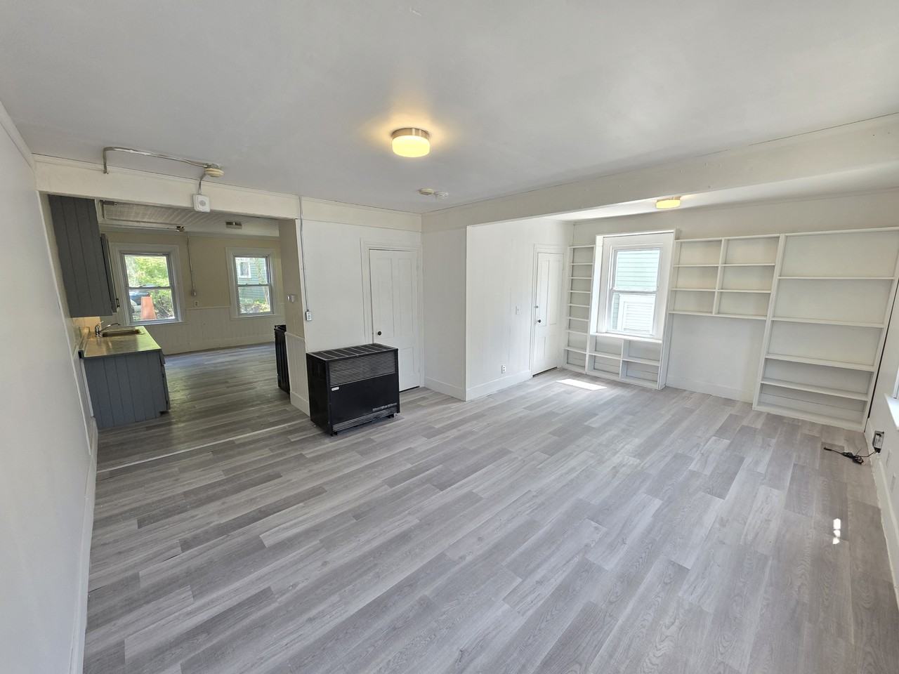 121 Church St - Photo 3 of 10