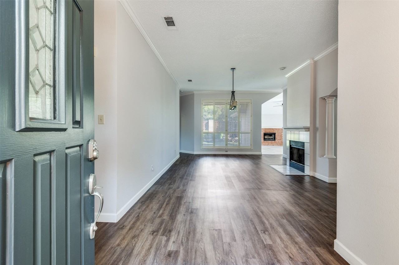 2608 Glenridge Dr - Photo 3 of 25