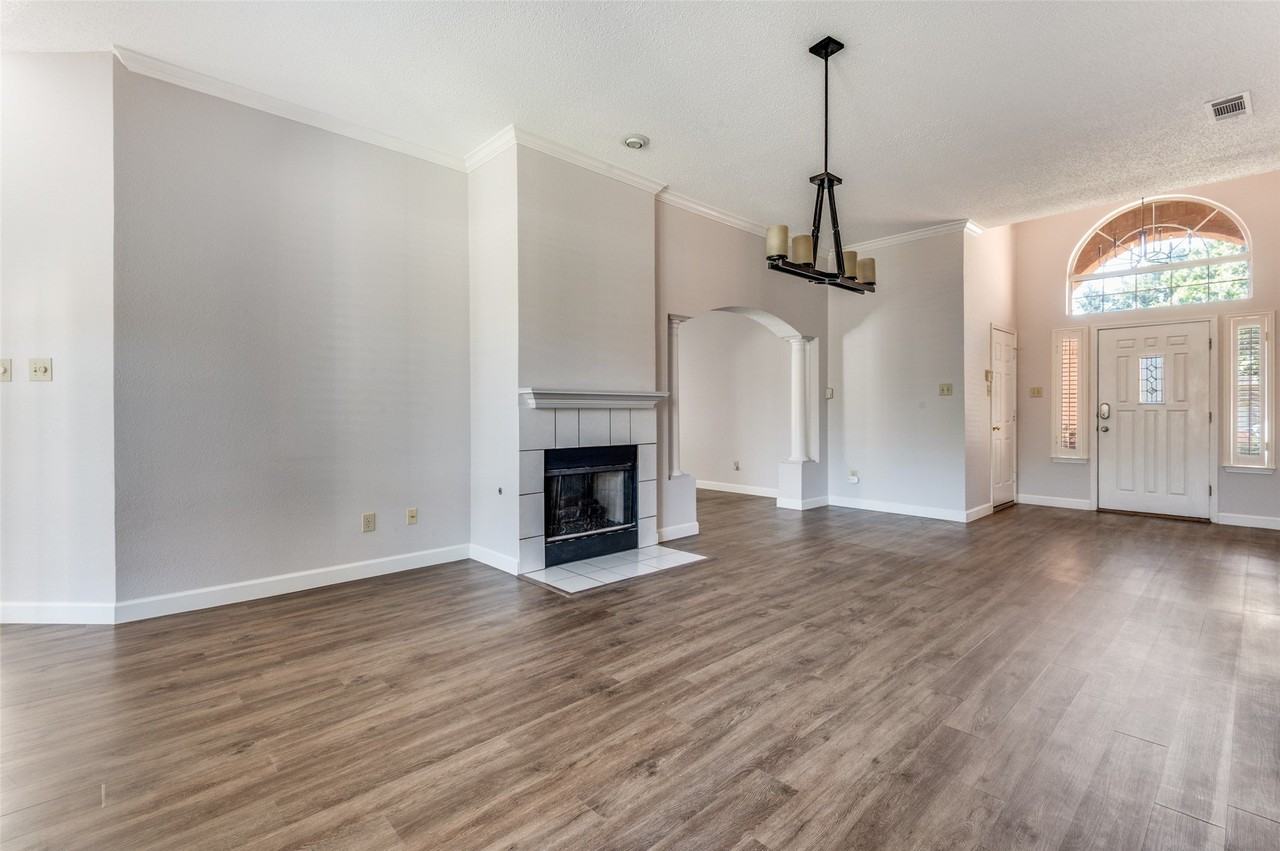 2608 Glenridge Dr - Photo 6 of 25