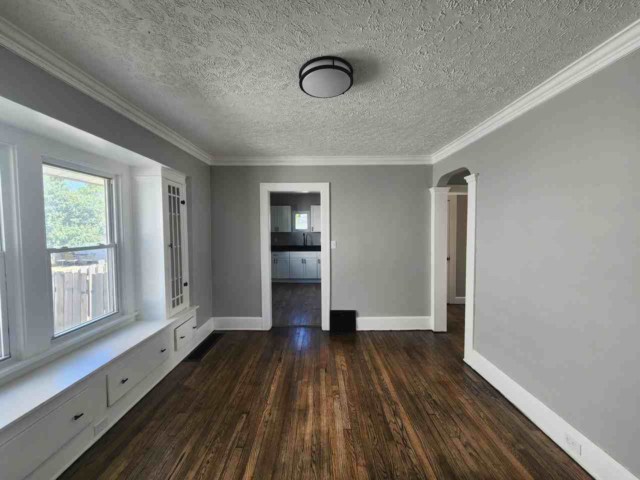13813 Harold Ave - Photo 4 of 15