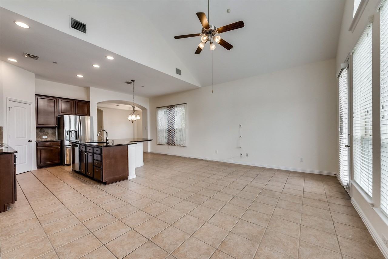 1930 Loma Alta Dr - Photo 6 of 29