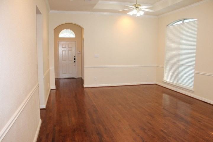 4829 Bull Run Dr - Photo 3 of 25