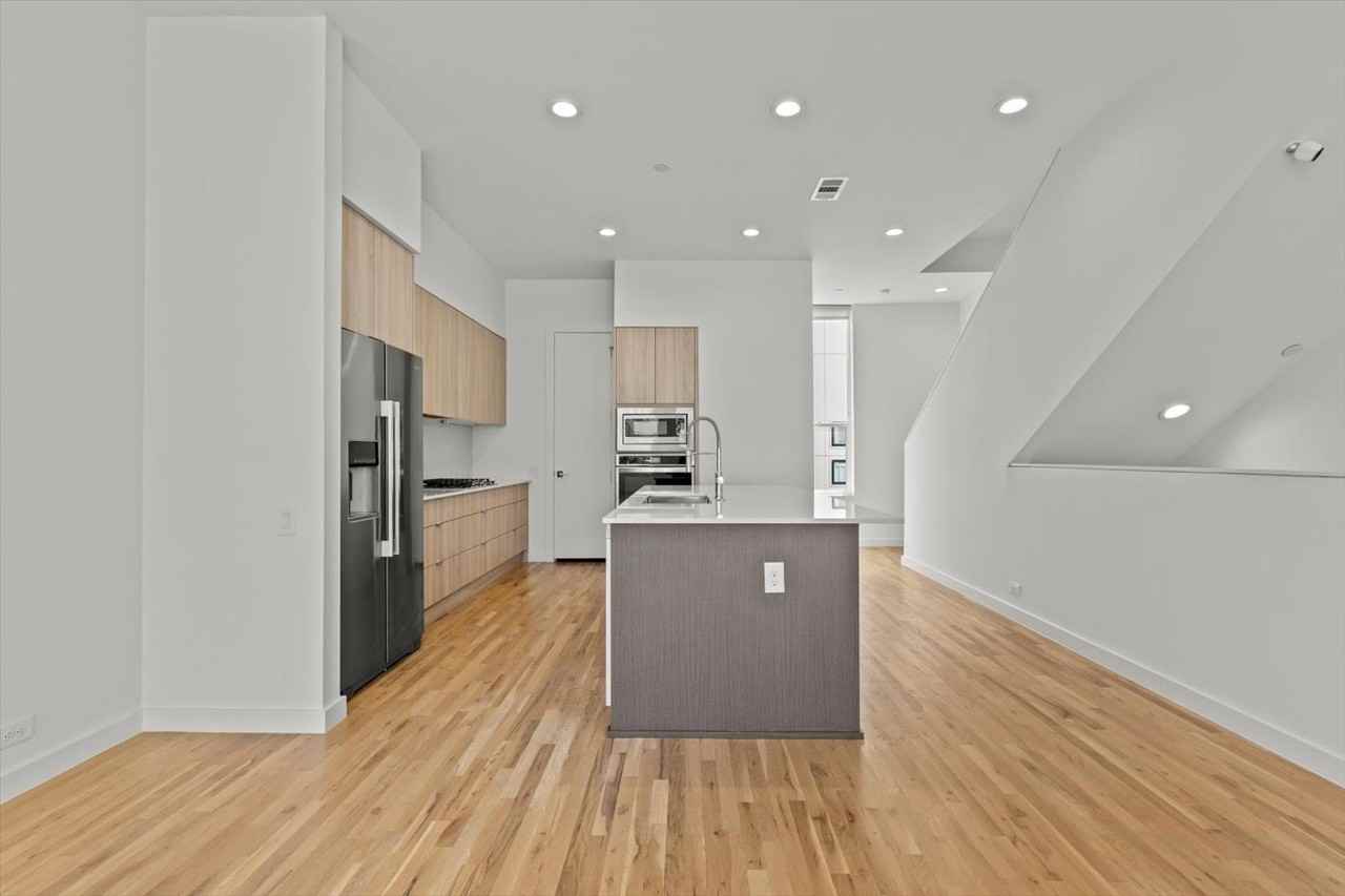 4210 Delano Pl #1 - Photo 4 of 34