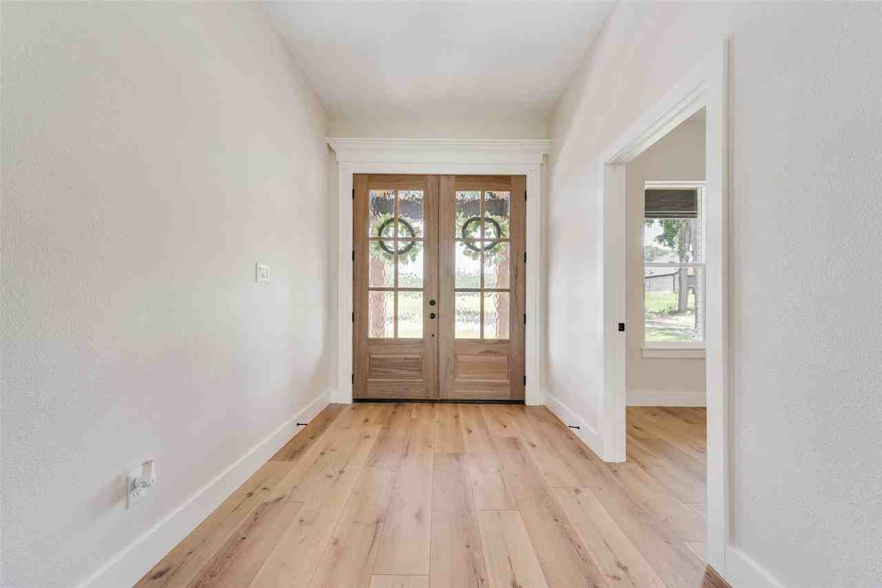 17404 County Road 479 - Photo 4 of 39