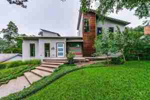 featured image of 919 Knott Pl