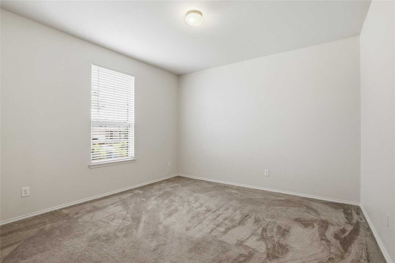 2333 Senepol Way - Photo 4 of 32