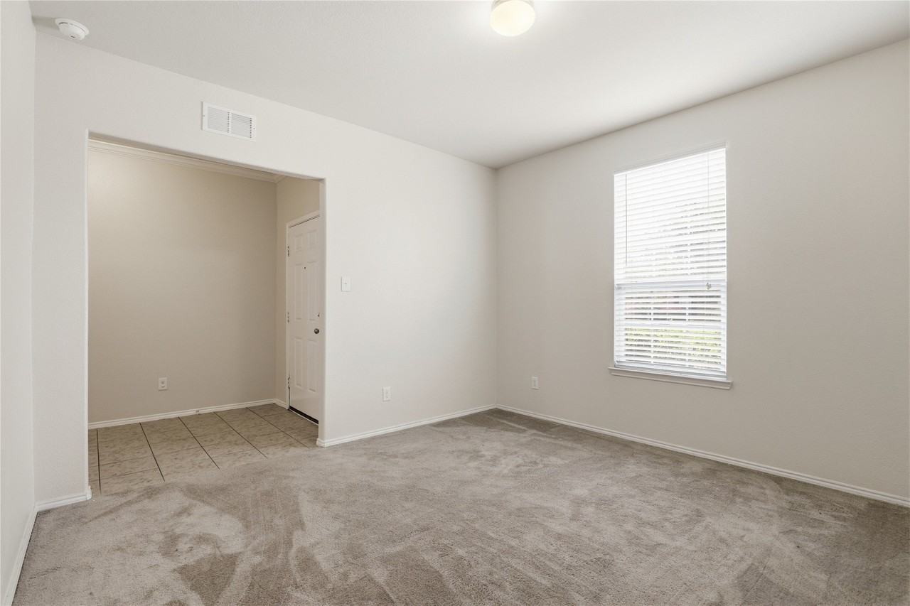 2333 Senepol Way - Photo 5 of 32