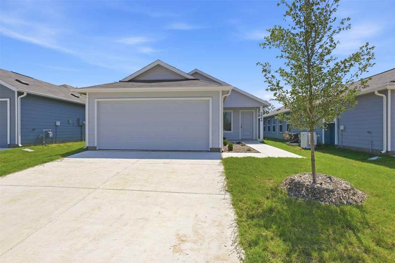 3040 Campeiro Ave - Photo 2 of 29