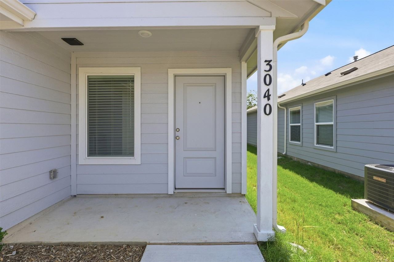 3040 Campeiro Ave - Photo 4 of 29