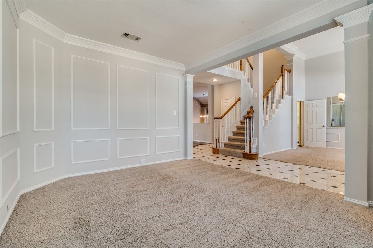 6217 Palomino Dr - Photo 6 of 36