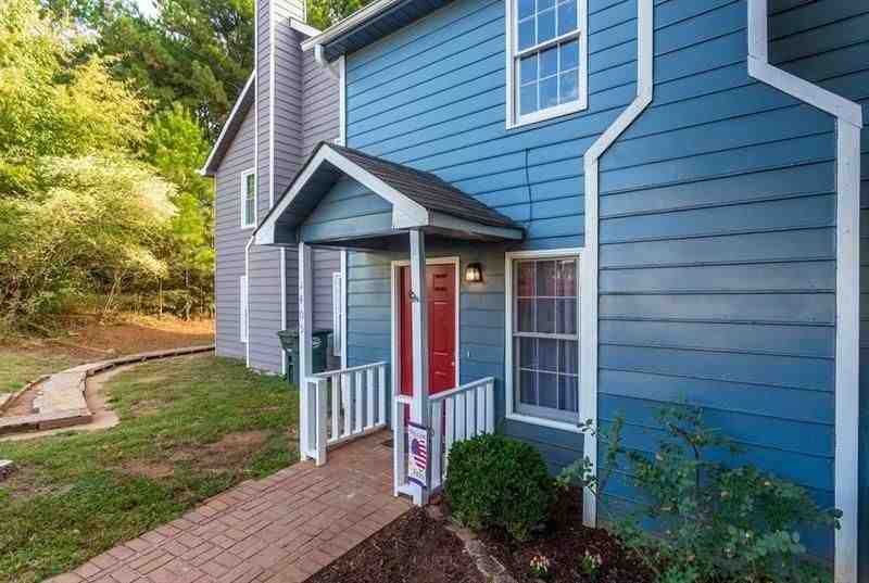 1405 Kennesaw Trace Ct Nw - Photo 2 of 22