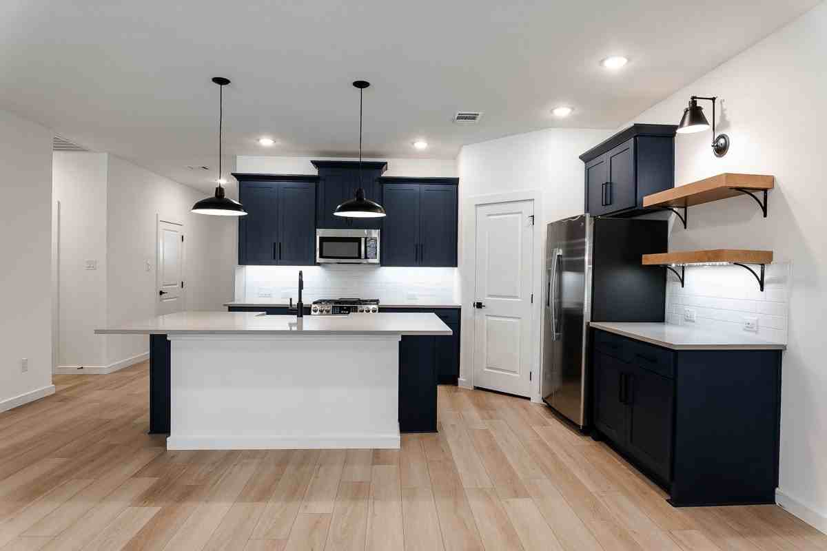 528 Brook View Dr - Photo 3 of 18