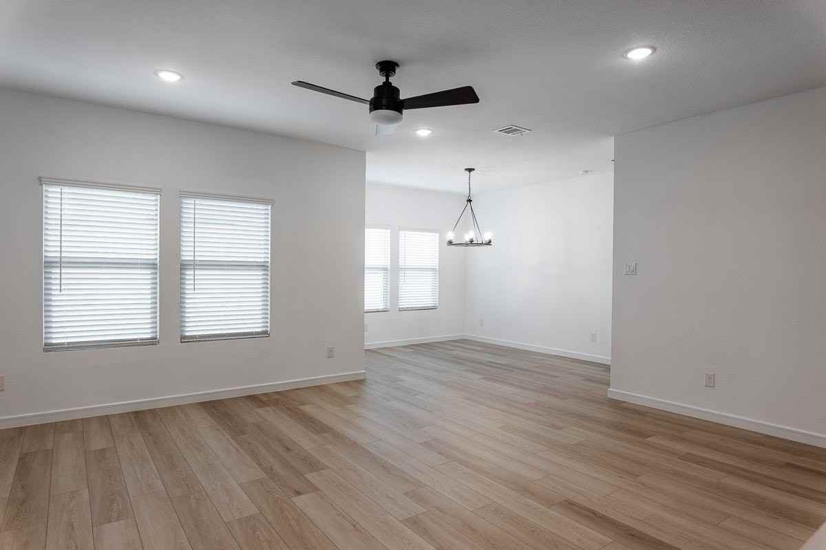 528 Brook View Dr - Photo 6 of 18