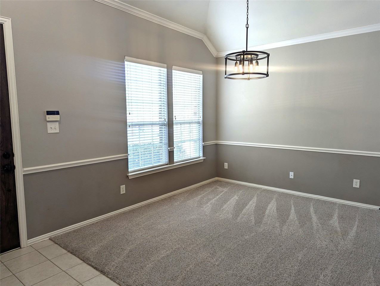 4200 Tiffany Dr - Photo 5 of 31