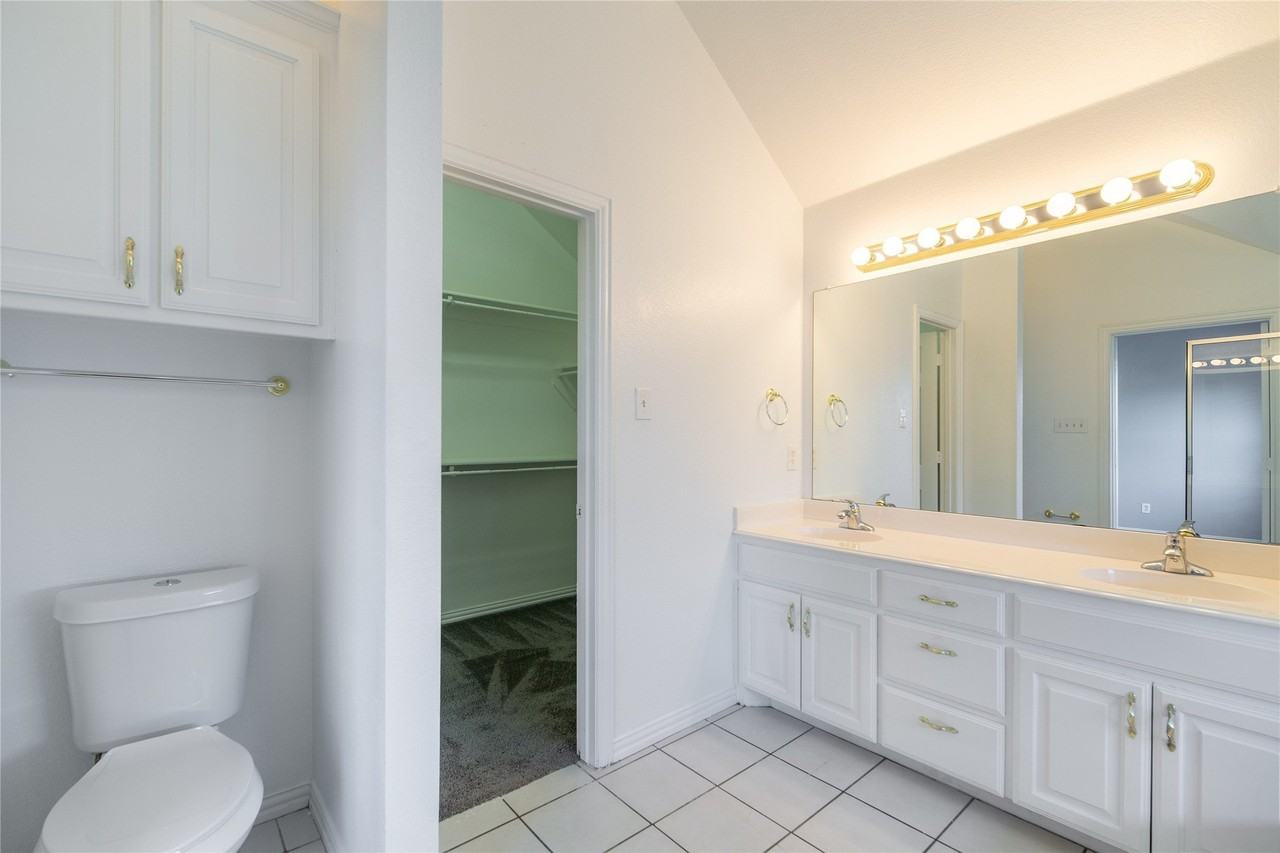 5813 Blackmon Ct - Photo 6 of 26