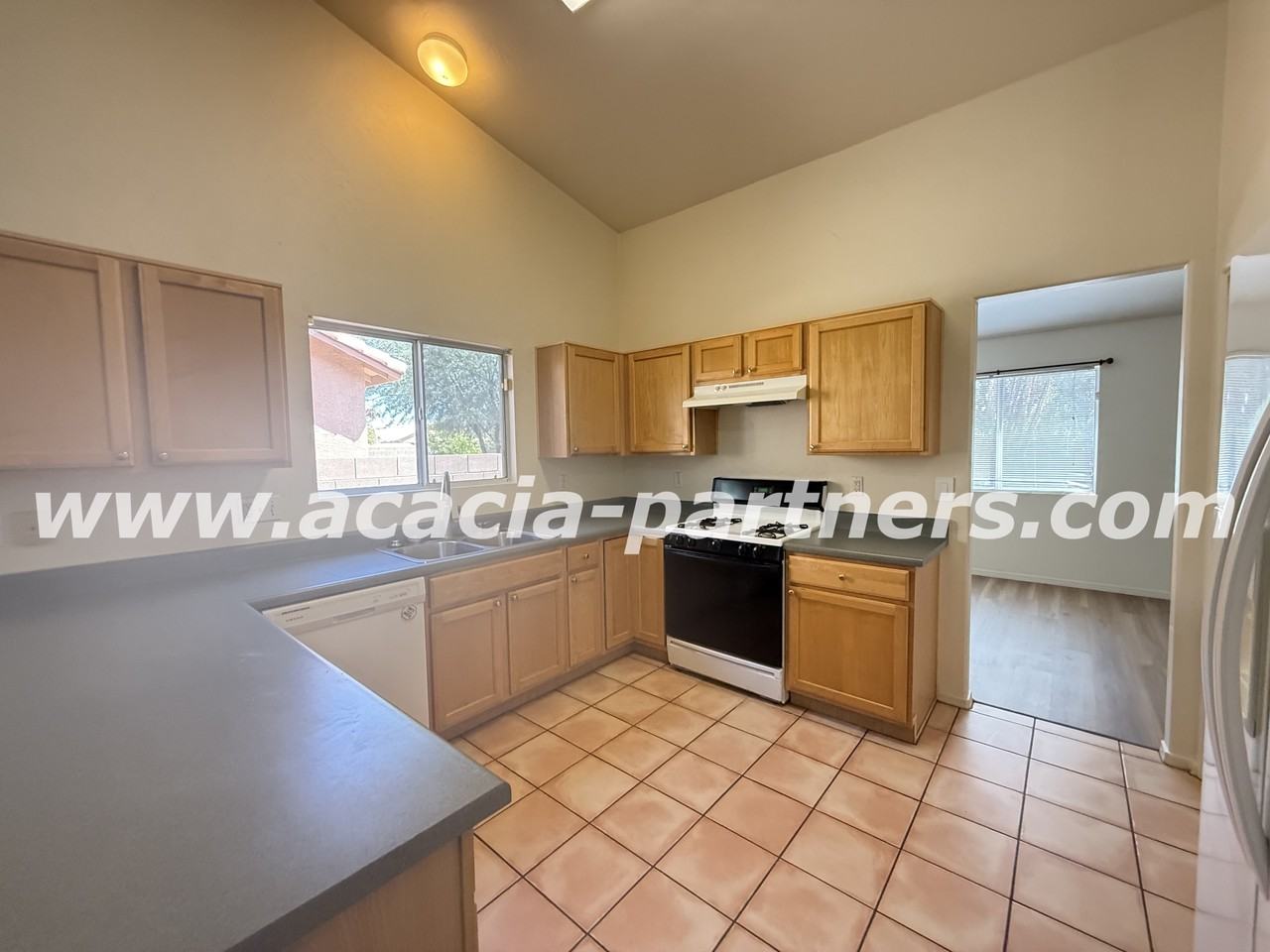 9660 E Paseo Del Tornasol - Photo 6 of 35