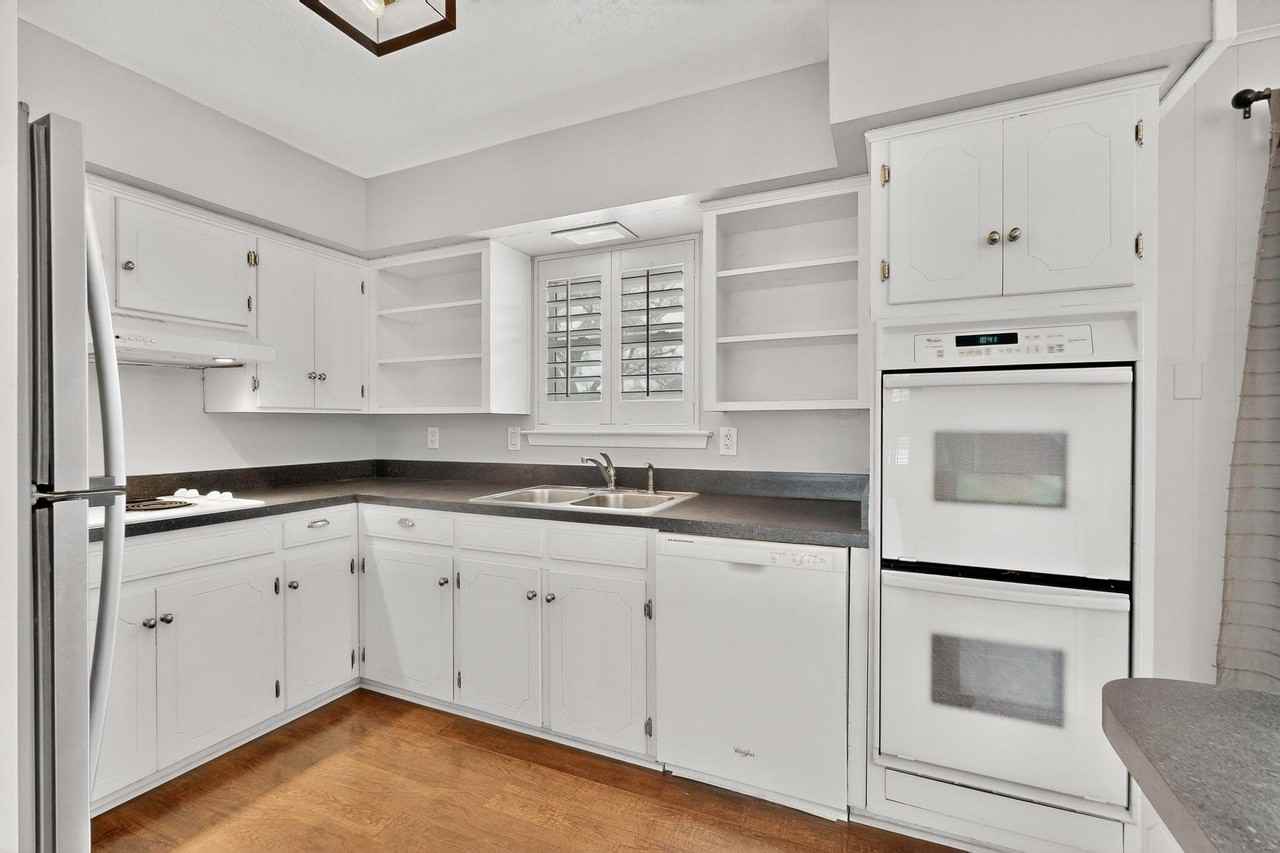 5843 E University Blvd #C - Photo 4 of 39
