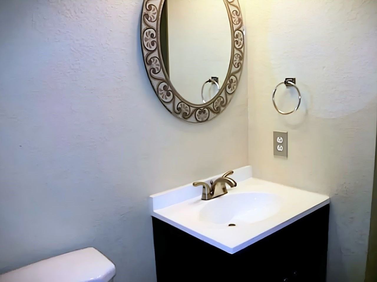 1331 Overlook Dr - Photo 4 of 13