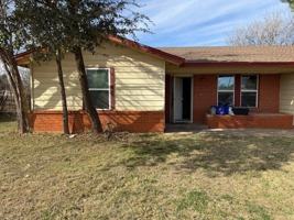 featured image of 806 Redwood Dr