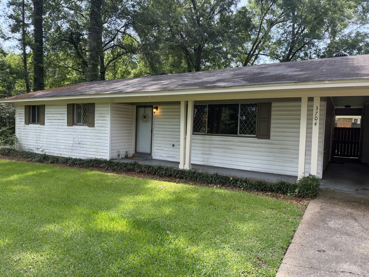 3704 Juniper Dr - Photo 2 of 13