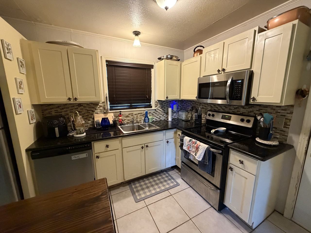 3704 Juniper Dr - Photo 6 of 13