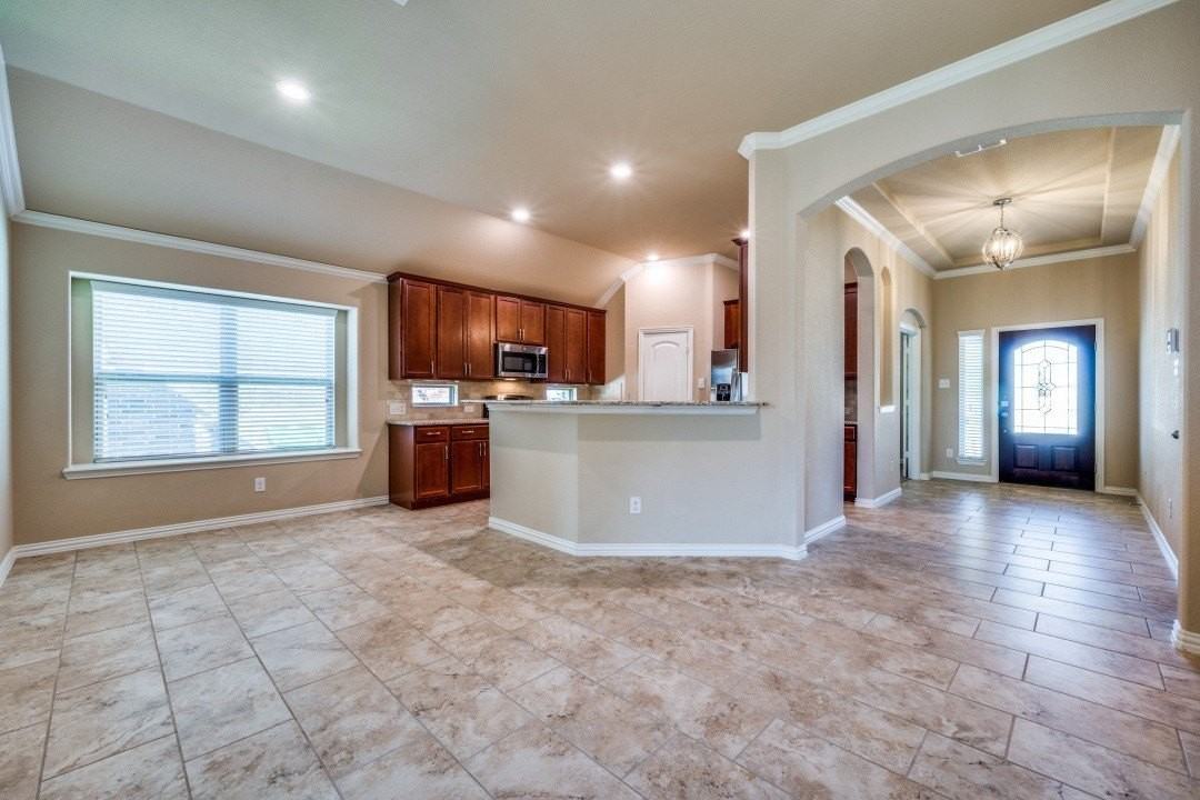 16708 Central Garden Ln - Photo 5 of 25