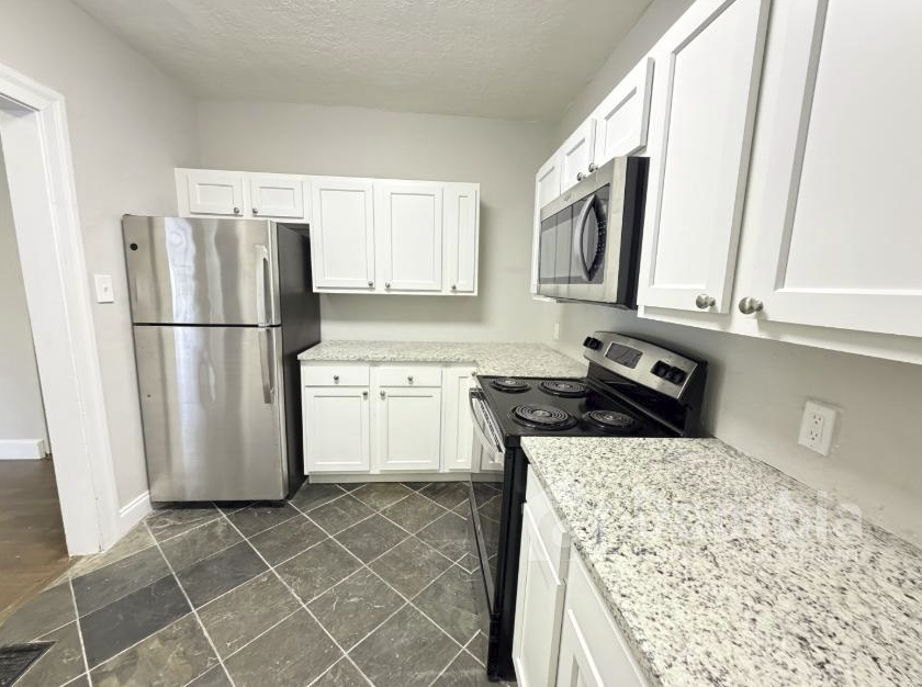 3668 Valencia Rd #2 - Photo 4 of 13
