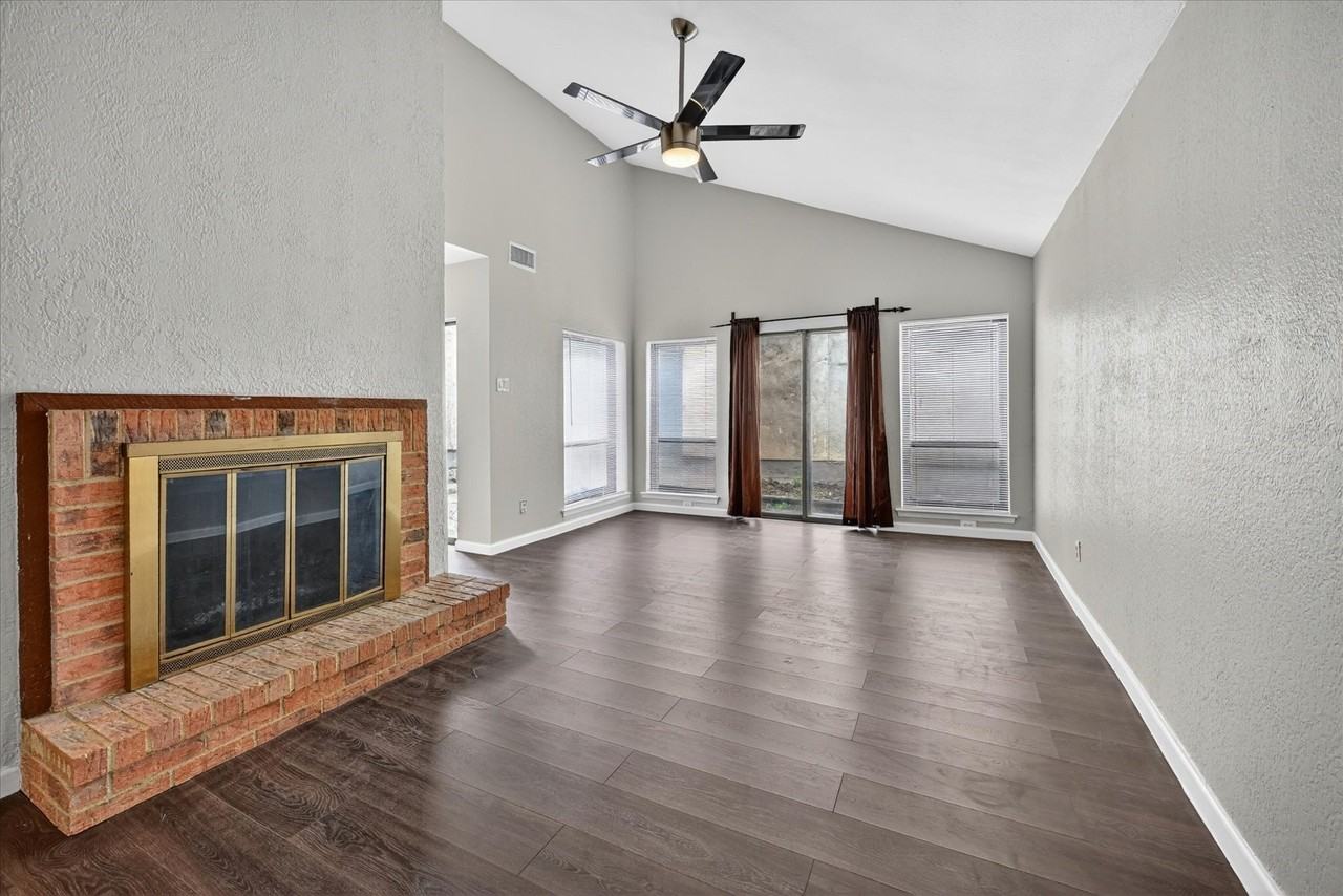 9809 Matchpoint Pl - Photo 4 of 22