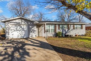 featured image of 1001 Altamont Dr