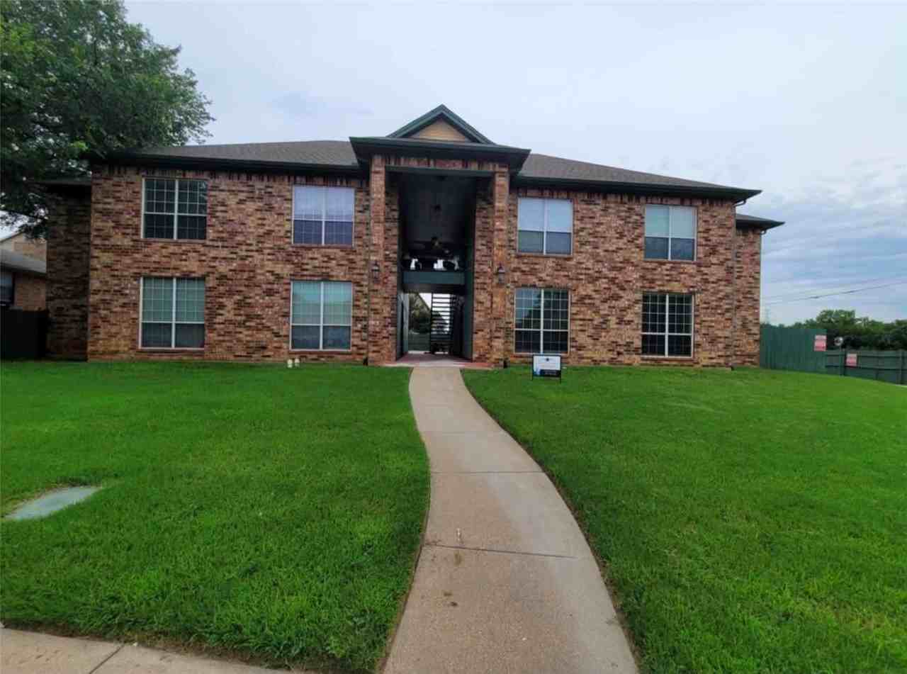 813 Betty Ct #B
