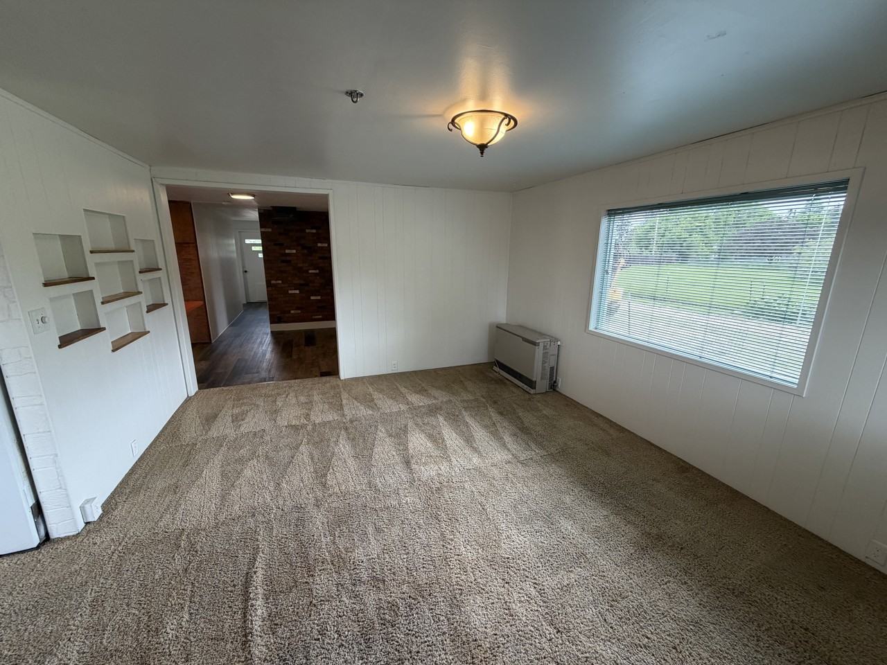1427 7th Ave W - Photo 2 of 23