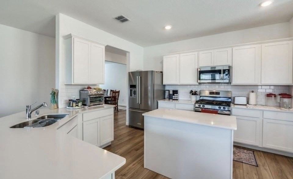 8424 Gray Squirrel Ln - Photo 6 of 22
