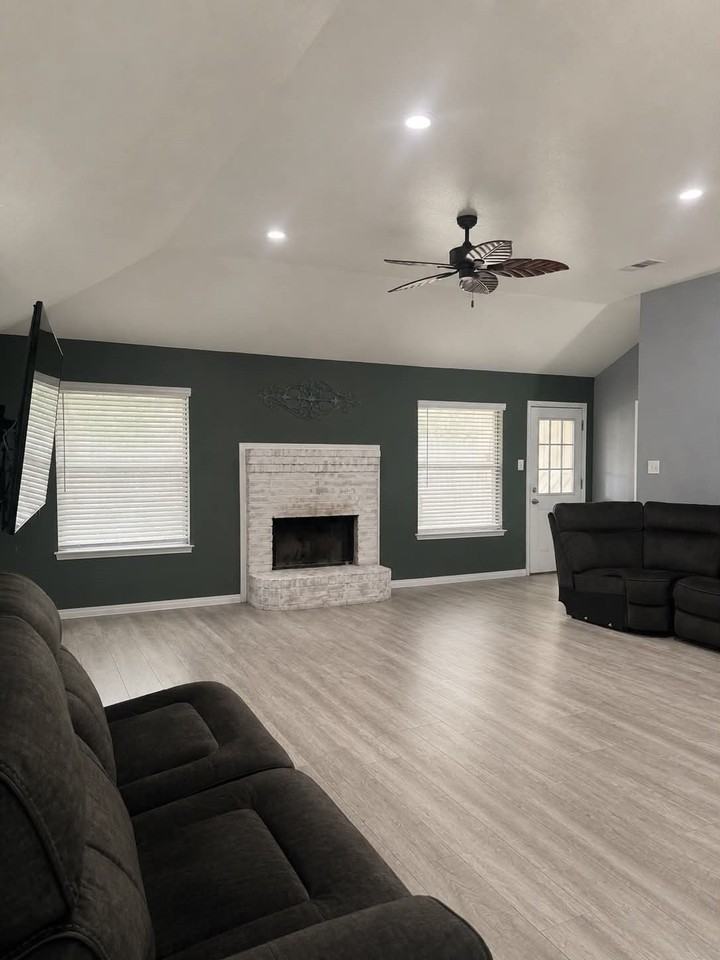 5904 Alcova Ln - Photo 5 of 22