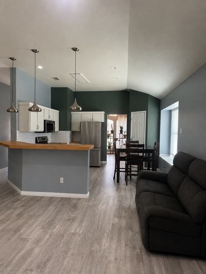 5904 Alcova Ln - Photo 7 of 22