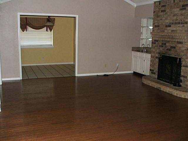 910 Bitternut Dr - Photo 7 of 8