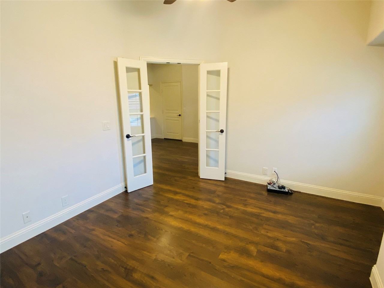 3408 Endicott Ct - Photo 4 of 19