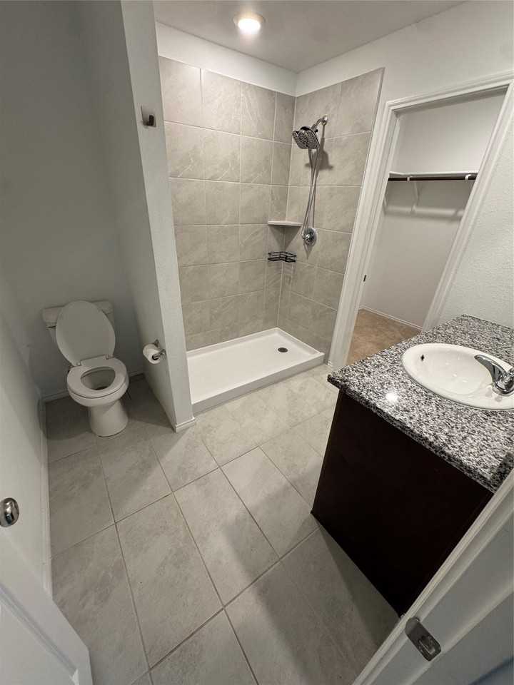 6550 August Dr - Photo 5 of 6